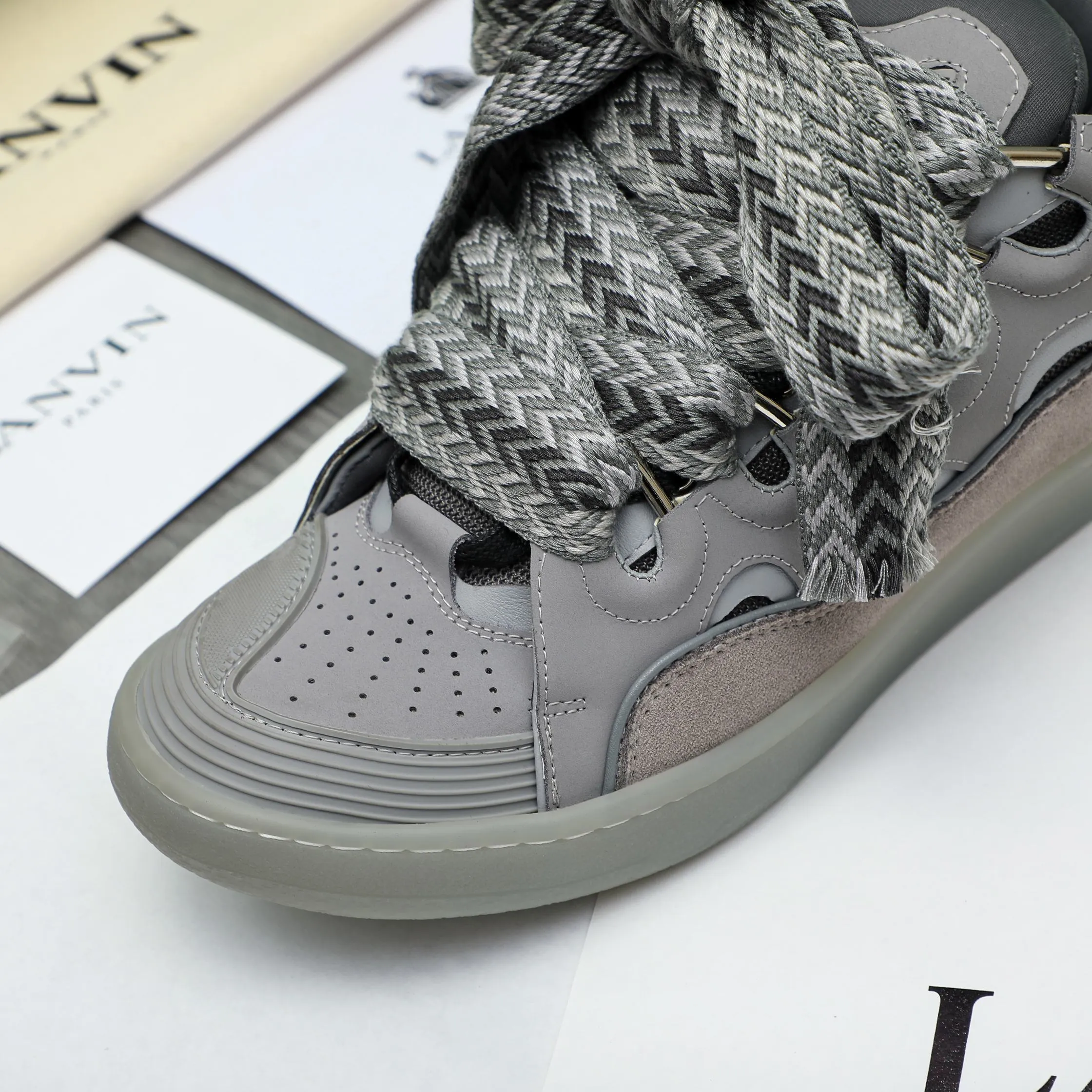 Men's shoes 💰740 [Lanvin] Lanvin high-end quality original couple's casual shoes - Upper: imported cowhide leather splicing breathable mesh - Inner lining: Lycra elastic lining - Outsole: original rubber outsole - Super high quality control·Fine workmanship: highlighted (high-end·luxury·grade) -Size: 36-45 (45 can be customized)